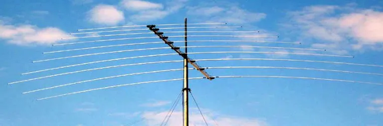 RLP10-30 HF Log Periodic Dipole Array